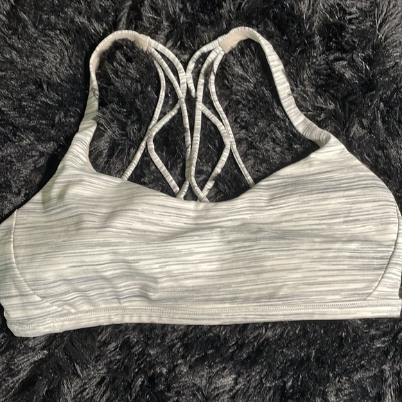 Lululemon Free to Be Zen Sportsbra - Picture 3 of 6